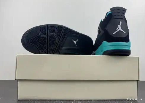 4 BQ7669-132 "Tiffany" BQ7669-132  RETRO  JORDAN 0429